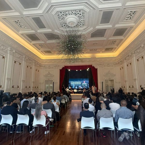 Principais pontos abordados pela ABRAGER no II Seminário Internacional de Resíduos Sólidos.